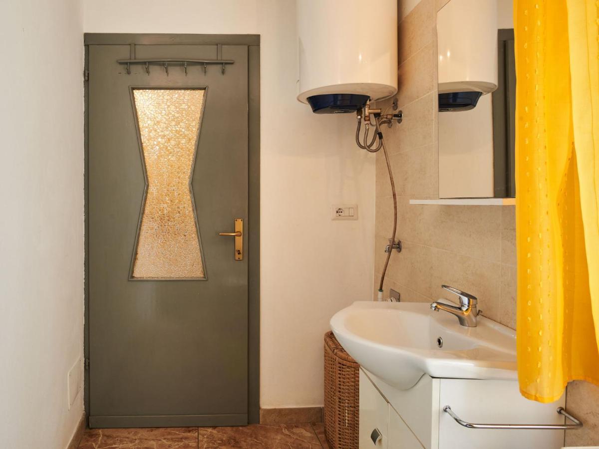 Apartment Casa Del Pergulin - Lmz325 By Interhome Verceia Exterior foto